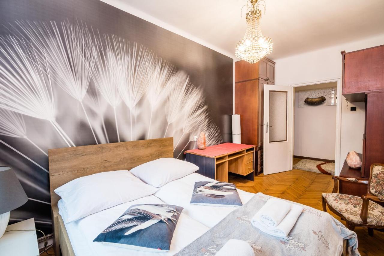 Apartament Debnicki Wawelofts Красков Екстериор снимка